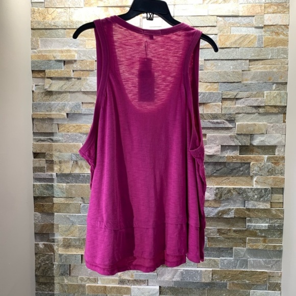 Gibson Plus Tank Lace Floral Top - Picture 5 of 8